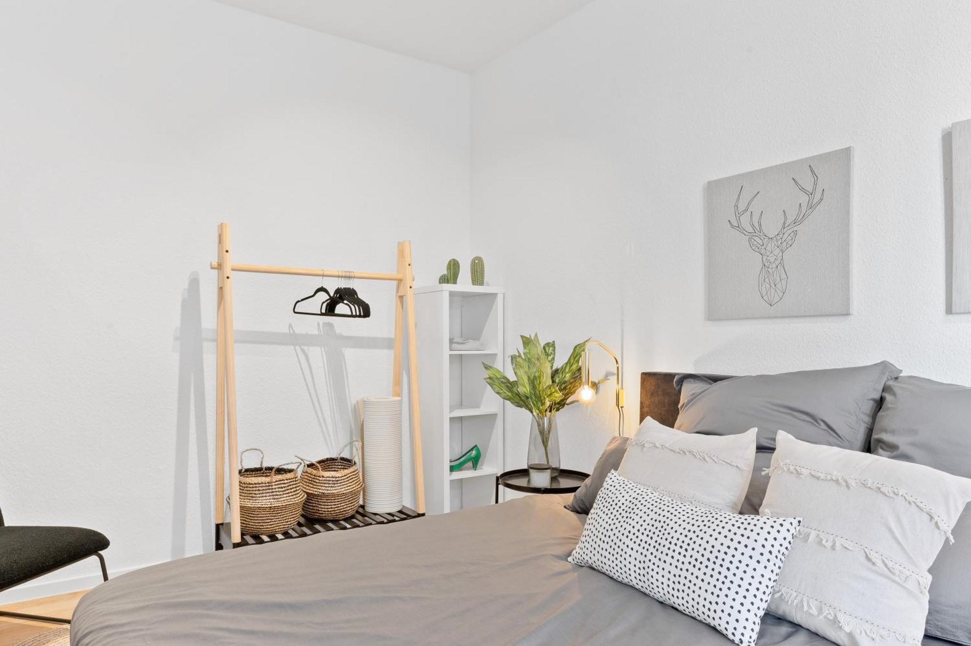 Helle Zentrumsnahe Familienfreundliche Ferienwohnung フェルバッハ エクステリア 写真