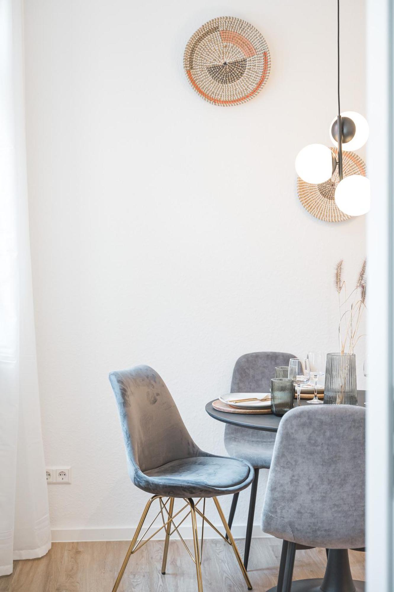 Helle Zentrumsnahe Familienfreundliche Ferienwohnung フェルバッハ エクステリア 写真