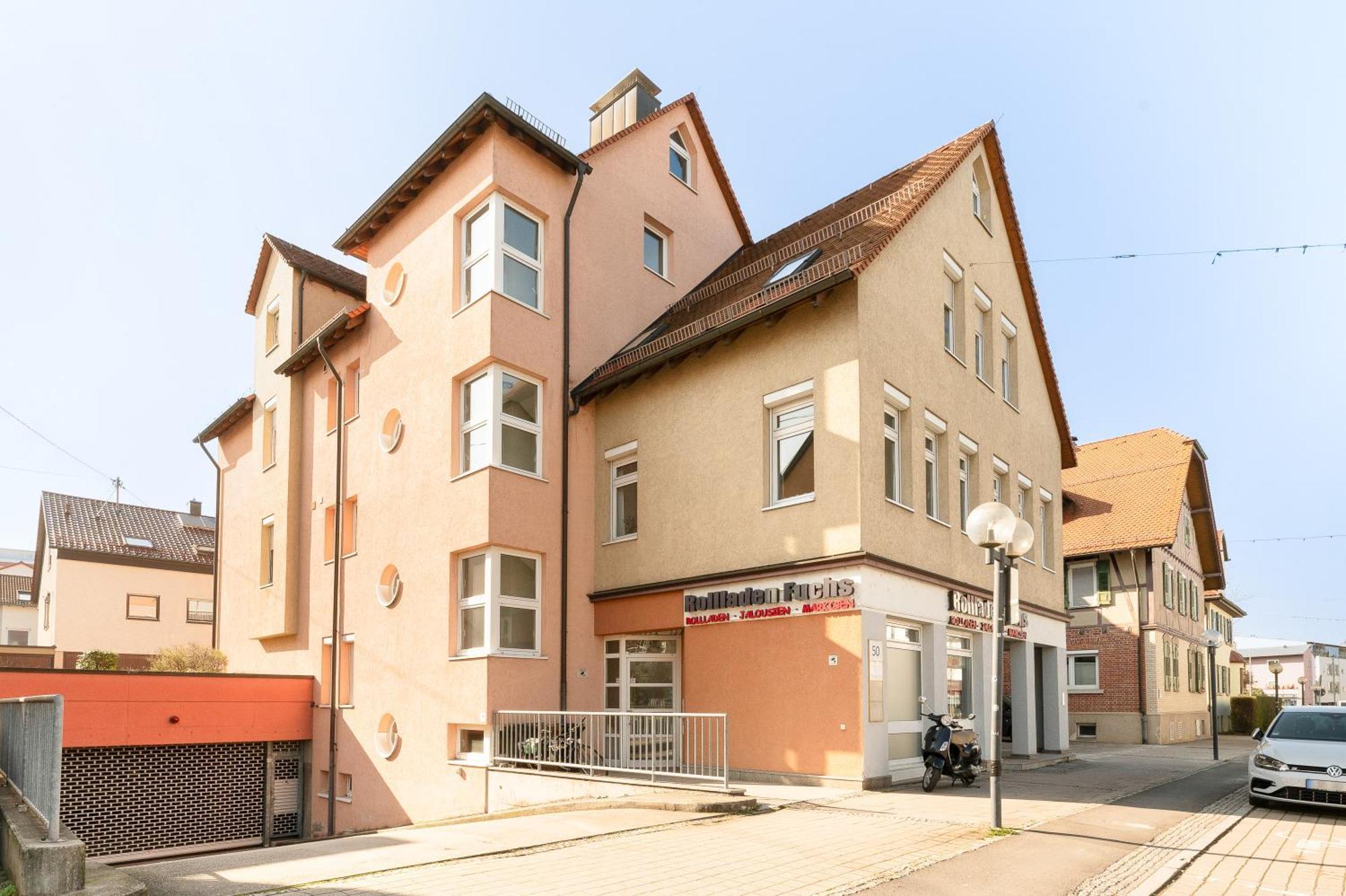 Helle Zentrumsnahe Familienfreundliche Ferienwohnung フェルバッハ エクステリア 写真